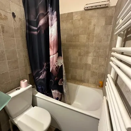 Appartement Centre Exclusif Avec Jardin *